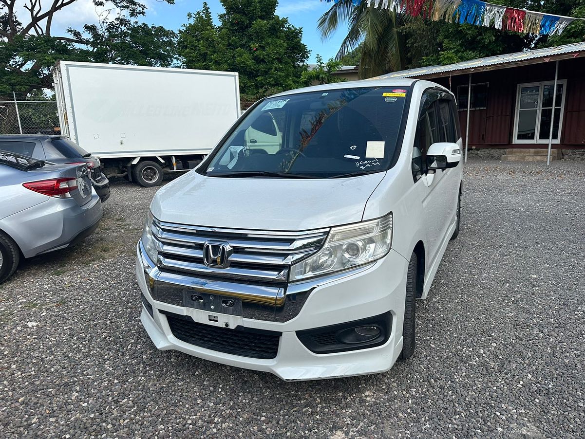 2015 Honda Stepwagon Spada