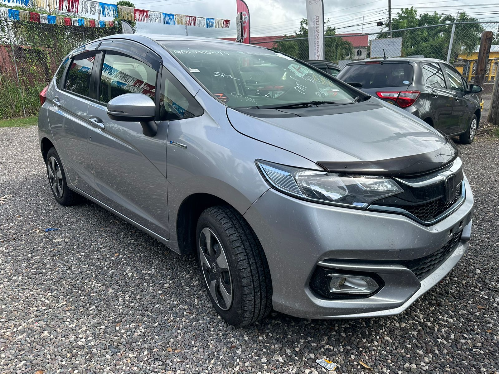 2018 Honda Fit hybrid (Silver)