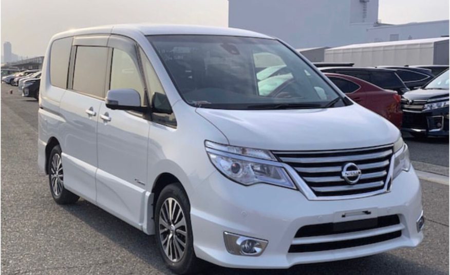 2015 Nissan Serena Hybrid