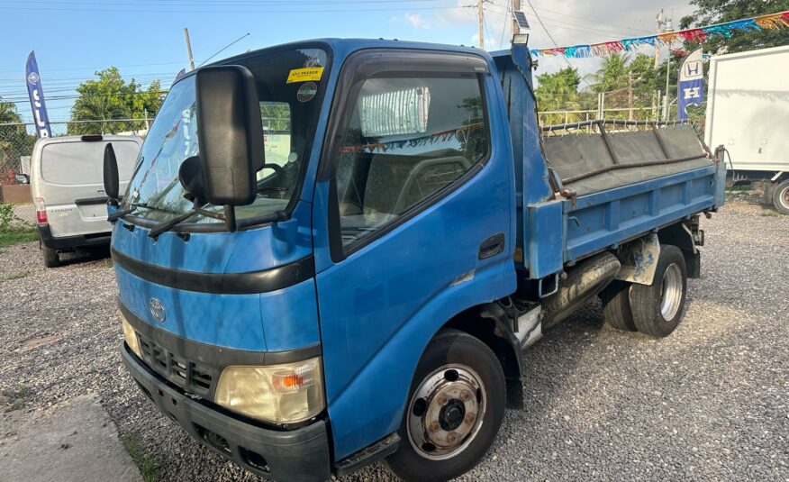 2006 TOYOTA DYNA TRUCK