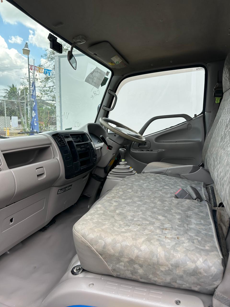 2006 TOYOTA DYNA TRUCK