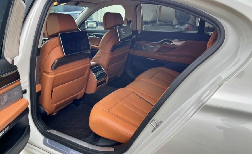 2016 BMW 750 Li