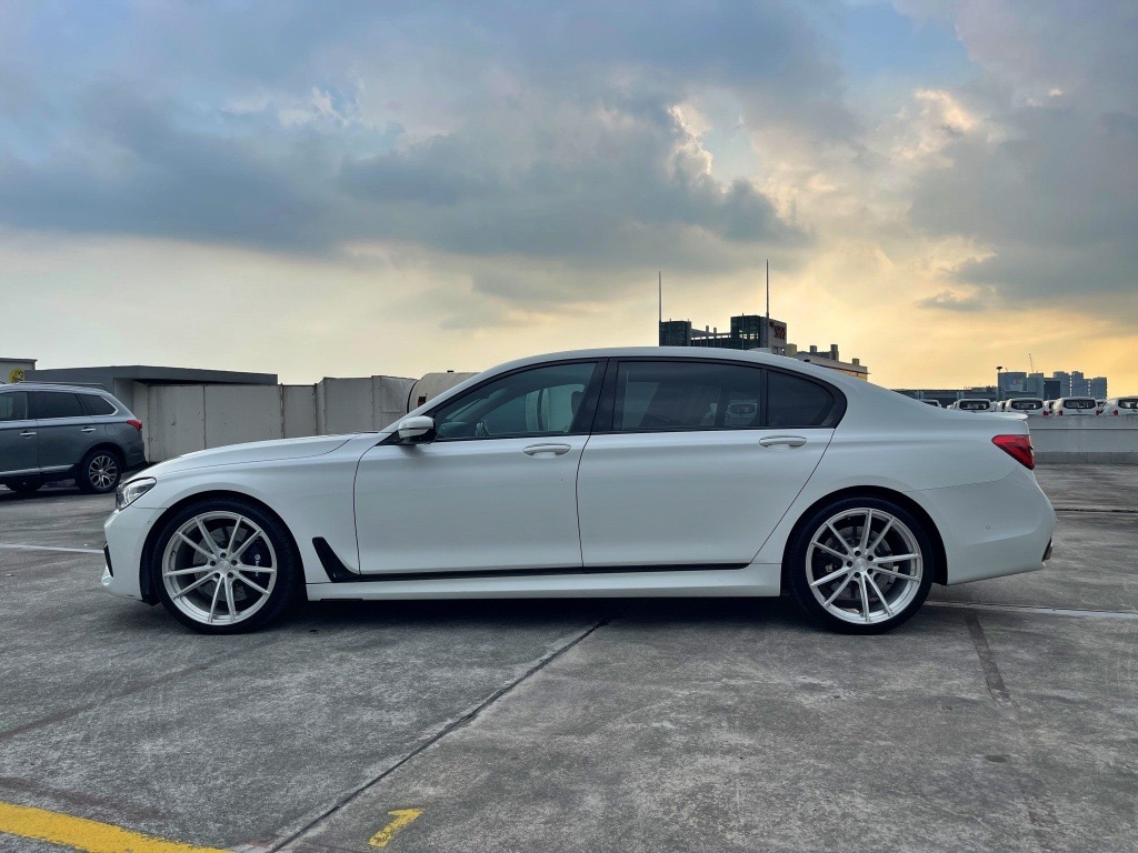 2016 BMW 750 Li
