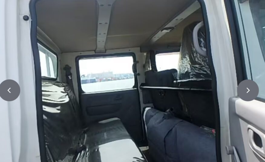 2015 Mitsubishi Canter