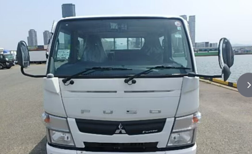 2015 Mitsubishi Canter