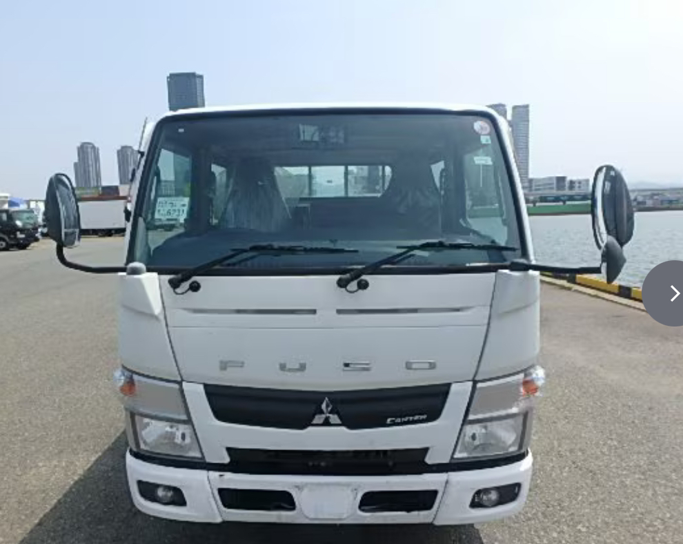 2015 Mitsubishi Canter