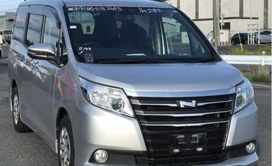 2015 Toyota NOAH