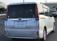 2015 Toyota NOAH