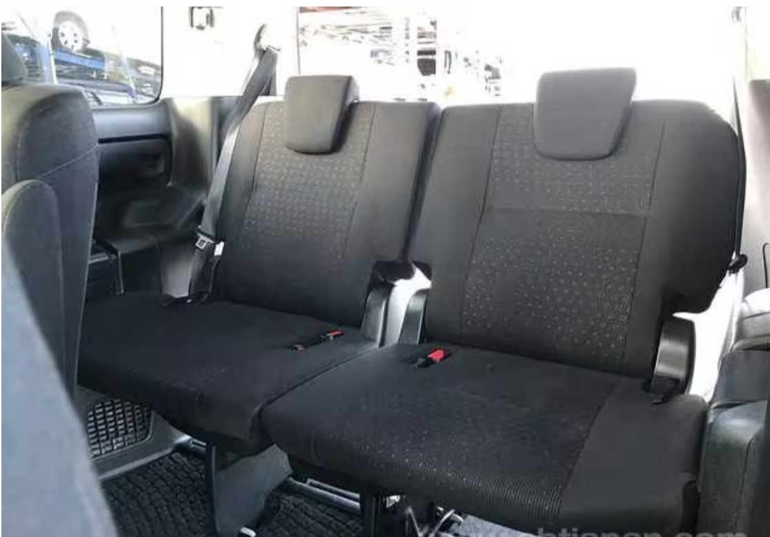 2015 Toyota NOAH