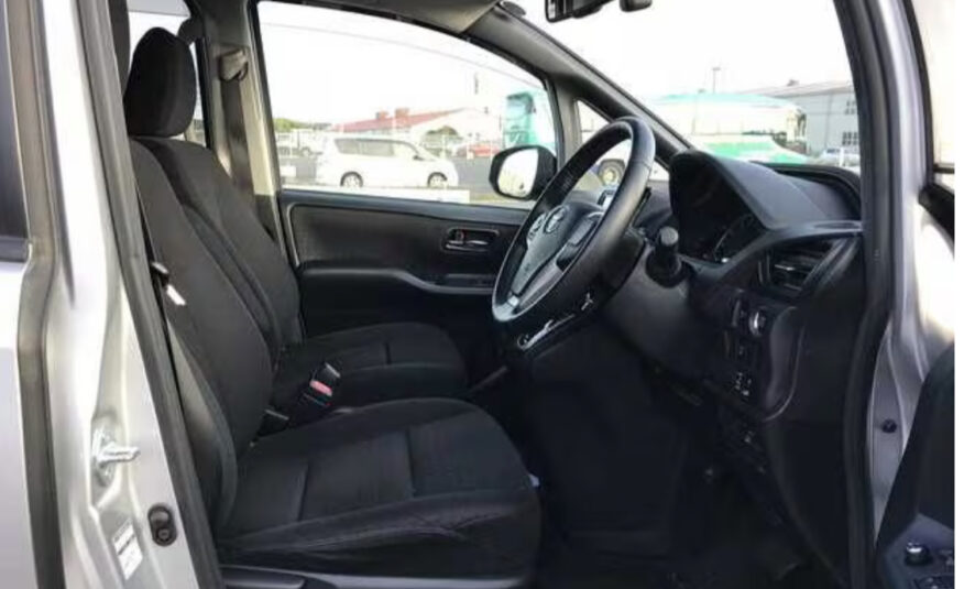 2015 Toyota NOAH