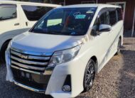 Toyota Noah Si