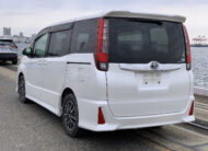 Toyota Noah Si