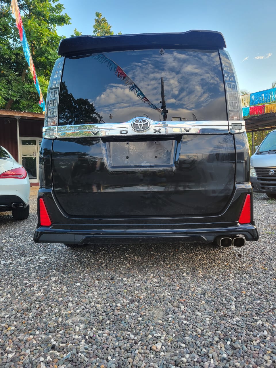 2016 toyota voxy (Modellista Aero Styling)