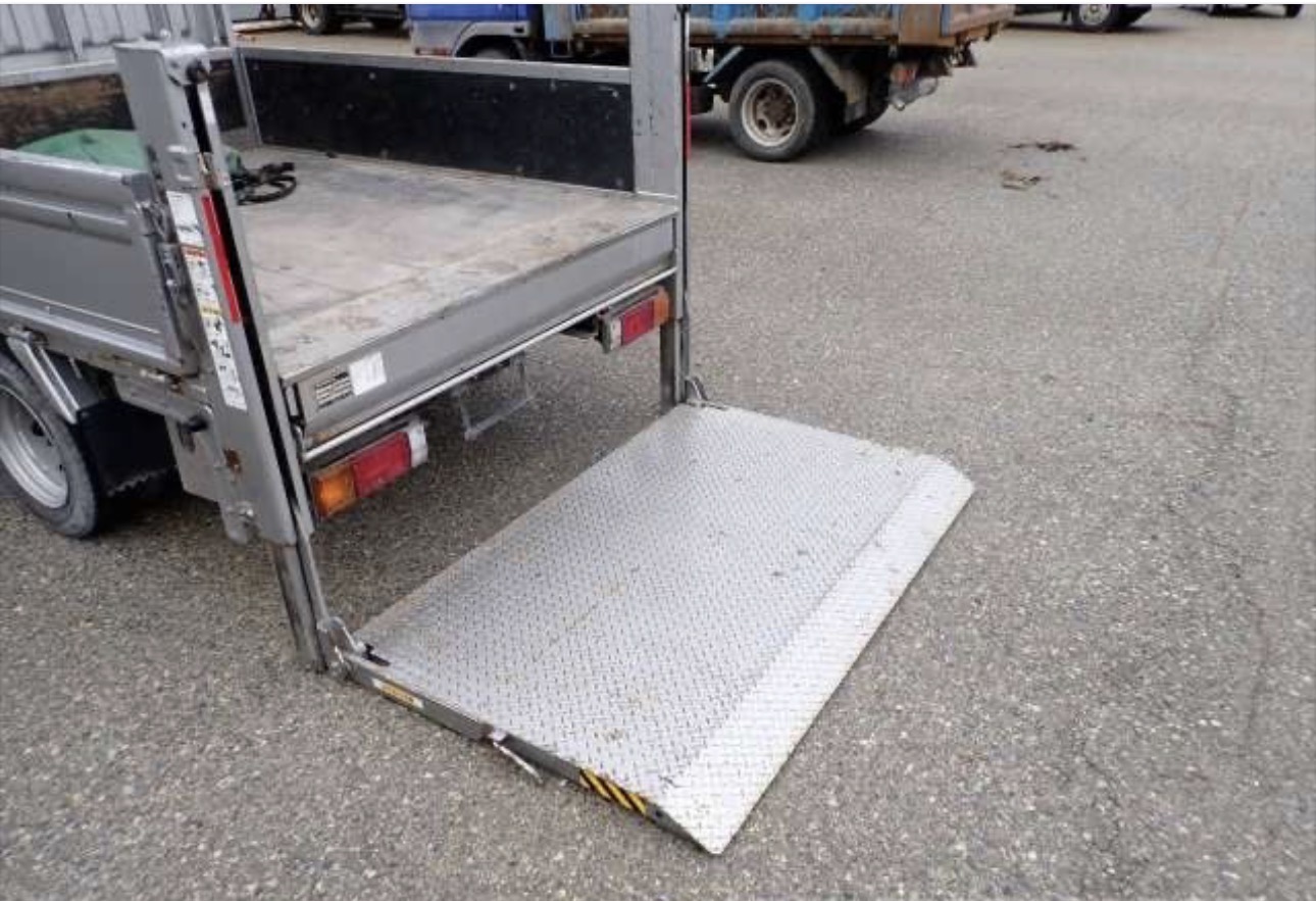 2019 Nissan Atlas truck