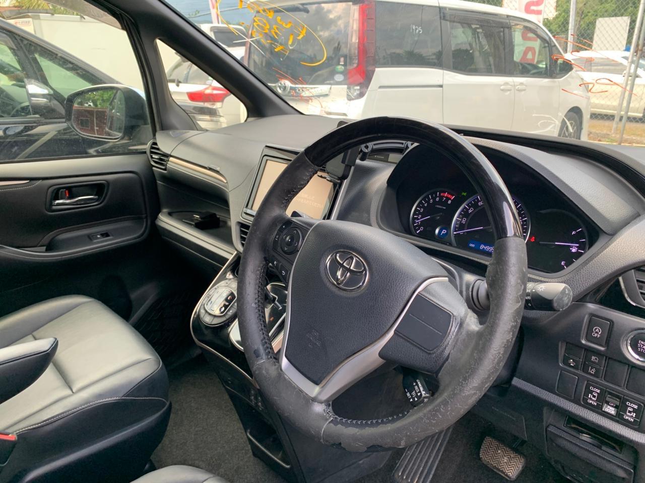 2016 Toyota Esquire Gi