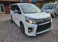 2017 Toyota Voxy ZS